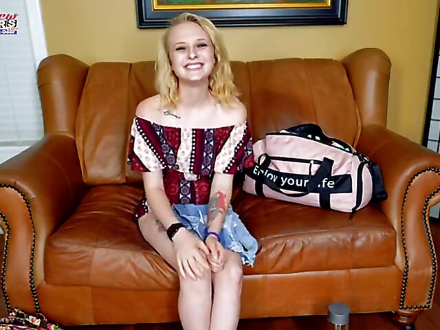 Bonnie Wolf - Next door blonde teen POV