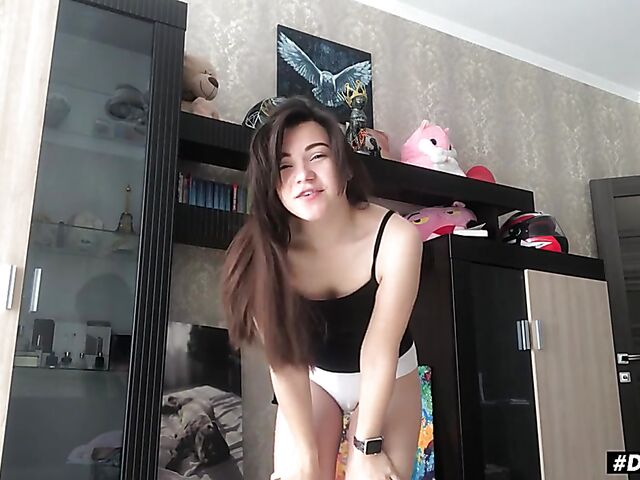 Hayli Sanders - Solo teen masturbation with her pink and red toys from home