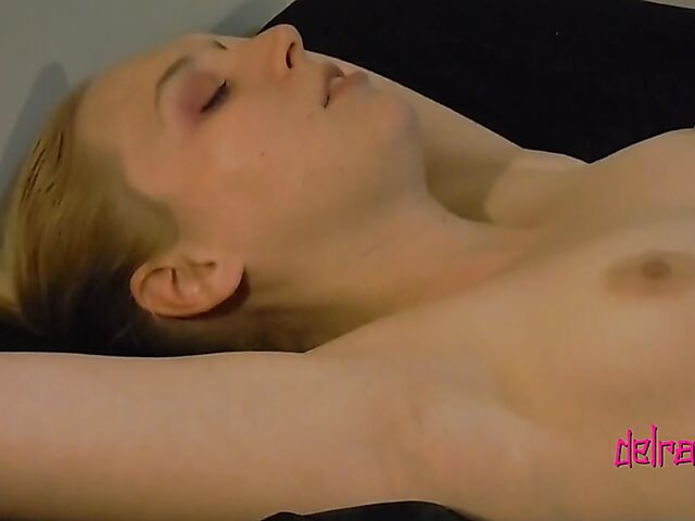 Amateur couple homemade sex video featuring Delirious Hunter and her lucky BF