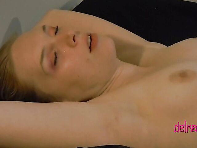 Amateur couple homemade sex video featuring Delirious Hunter and her lucky BF