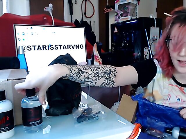 Toys unboxing and dragon dildo riding with Starsstarving