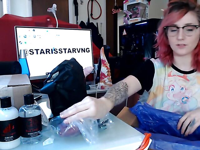 Toys unboxing and dragon dildo riding with Starsstarving