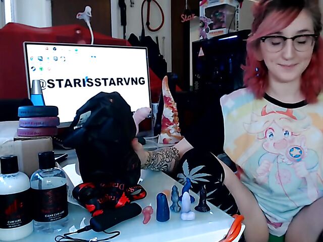 Toys unboxing and dragon dildo riding with Starsstarving