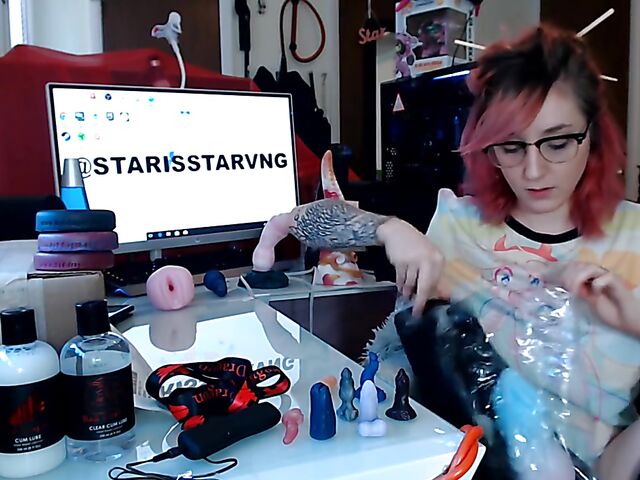 Toys unboxing and dragon dildo riding with Starsstarving