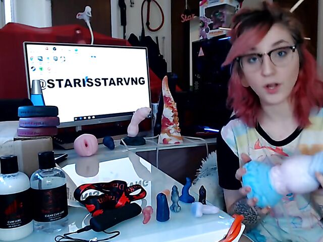Toys unboxing and dragon dildo riding with Starsstarving