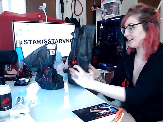 Toys unboxing and dragon dildo riding with Starsstarving
