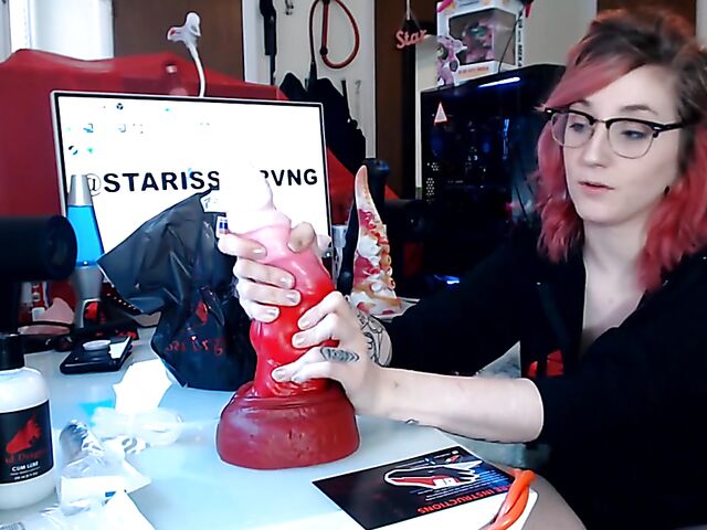 Toys unboxing and dragon dildo riding with Starsstarving