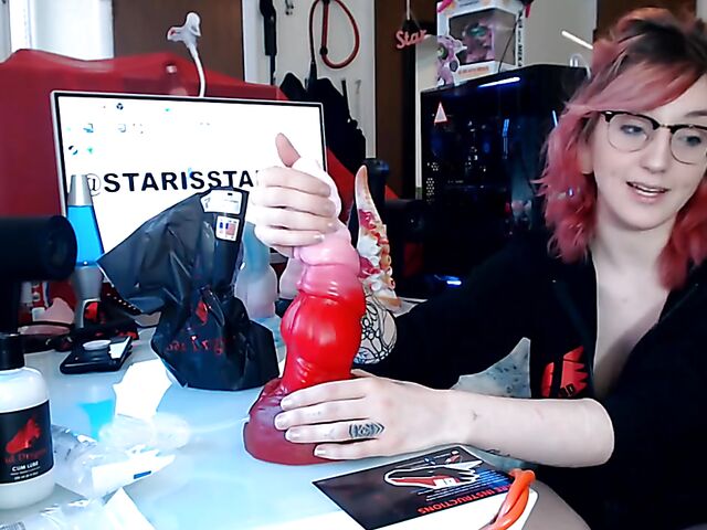 Toys unboxing and dragon dildo riding with Starsstarving