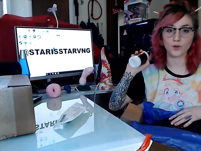 Toys unboxing and dragon dildo riding with Starsstarving