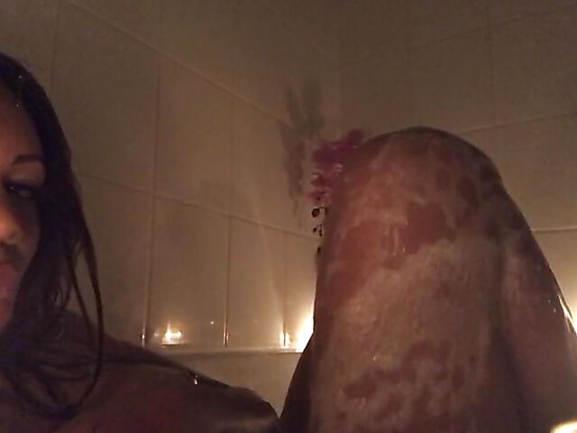 ASMR Solo ebony bath in the candlelight with curvy MochaLaMulata