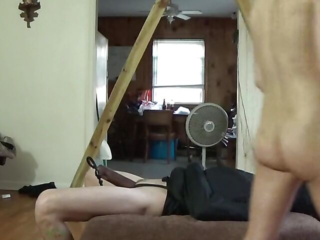 Femdom amateur facesitting and a mouthful of piss