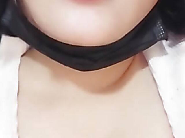 Busty Japanese webcam girl in fishnets wants to play