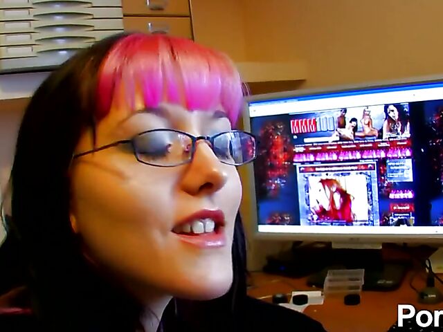 Red stockings anal with a pierced alternative french girl