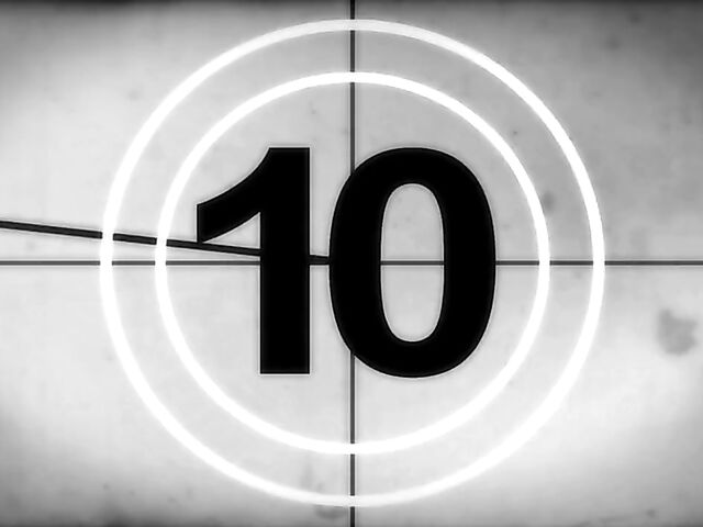 Jade Indica gives a very hot handjob from your point of view