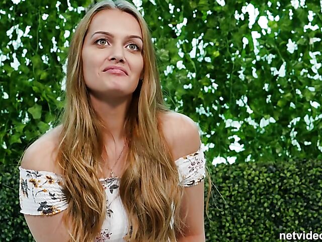 POV calendar casting fuck with phat ass white girl Luna Wulf