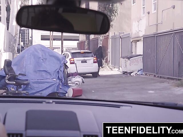 Teen Fidelity hardcore porn with Sadie Blake and Charles Dera