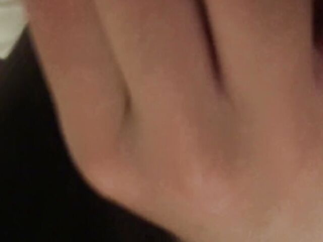 Amateur asian girlfriend eating cock, toes and ass