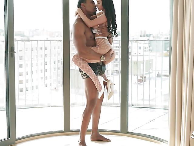 Interracial BBC fuck in white fishnets with Nicole Love