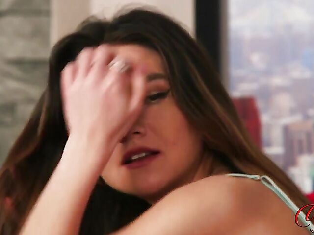 Maya Luna watching guy jerk off to her ass