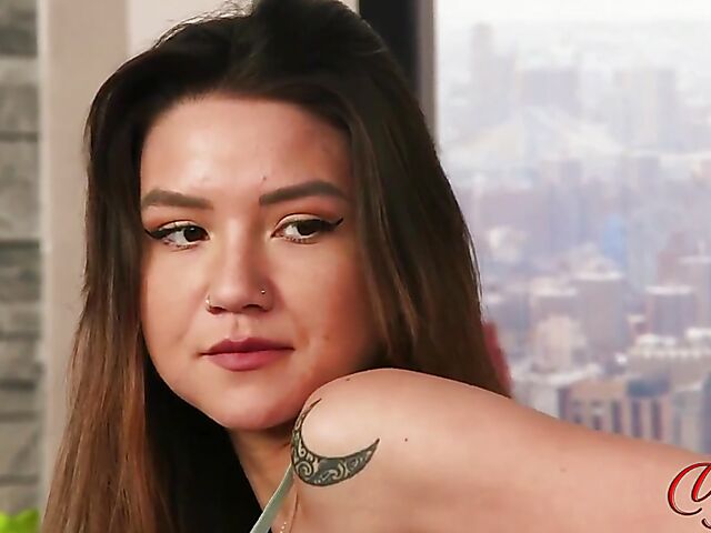 Maya Luna watching guy jerk off to her ass