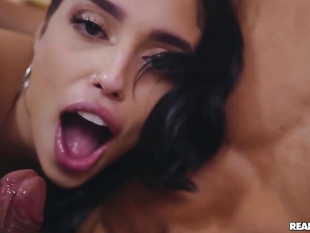 Threesome interracial with hot chicks Liv Wild and Vanessa Sky