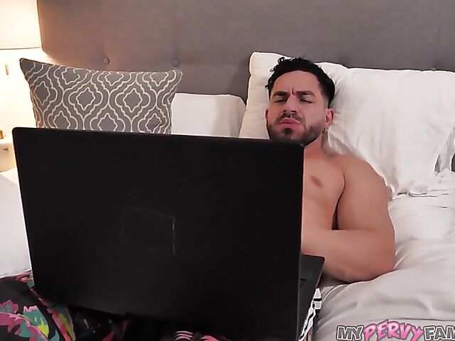 Glasses teen in pink panties Kylie Rocket gets plowed in her bed