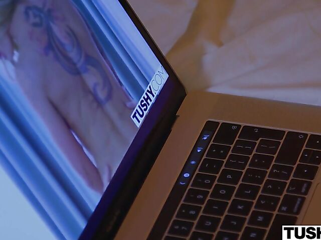 Tushy anal fan Mary Rock gets her ass ready for her boss's cock