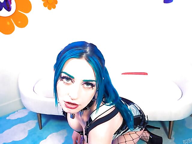 Naughty Jewelz Blu's hot POV in fishnets