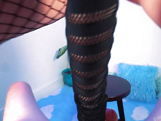 Naughty Jewelz Blu's hot POV in fishnets