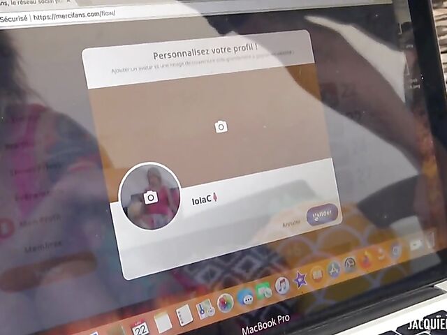 French MILF in white lingerie Lola fucking hard