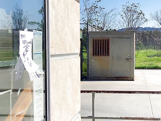 Tiny tattooed alt girl Lola Fae fucking the skater boy