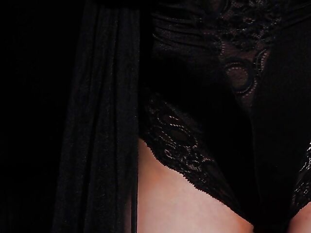 Short hair brunette Jay Marie loves showing off her natural titties and bald pussy