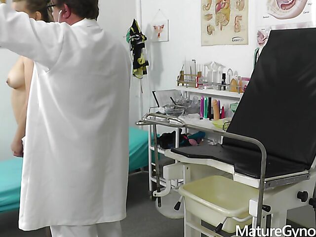 Gyno chair exam and fucking machine for mature Vallery