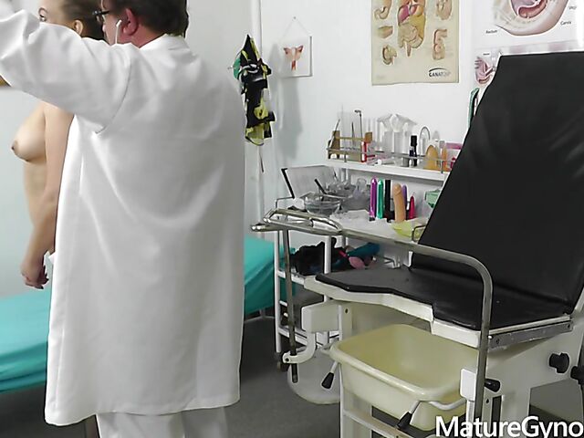Gyno chair exam and fucking machine for mature Vallery