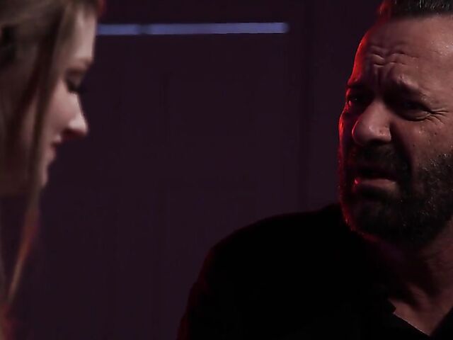 Natural brunette Bella Rolland and Derrick Pierce love hot sex