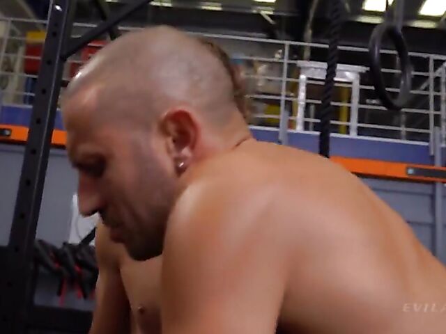 Hardcore DP in the gym with fitness babes Anna De Ville, Veronica Leal, Martina Smeraldi and Kiki Minaj