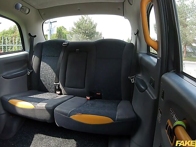 Fake Taxi quarantine edition with masked Mia Rose getting screwed in the backseat