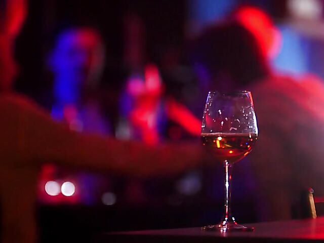 Two girls one guy threesome session with Bella Rolland and Tallie Lorain