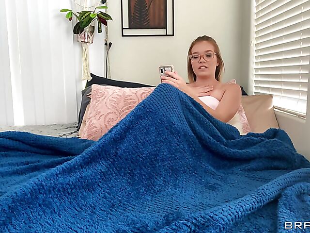 Lesbian roommates Katie Kush and Kenzie Madison pussy munching