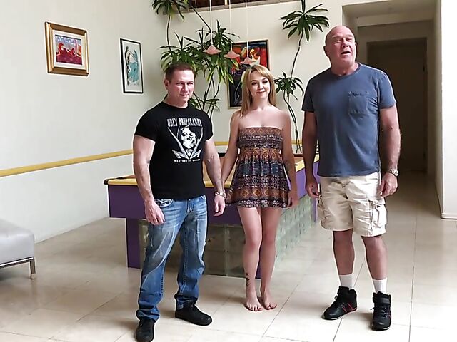 Porn backstage with young Nikole Nash and John Strong