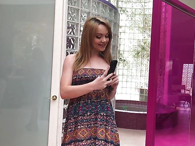 Porn backstage with young Nikole Nash and John Strong