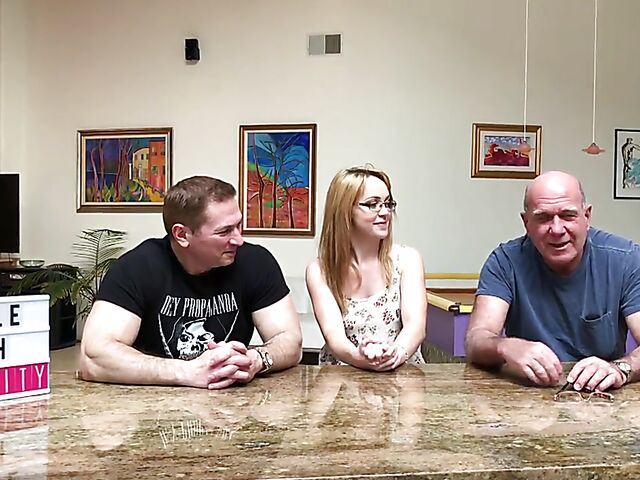 Porn backstage with young Nikole Nash and John Strong