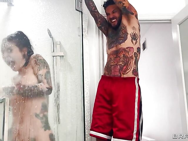 Tattooed anal lovers Joanna Angel and Small Hands do it after shower