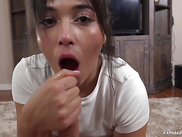 Brooklyn Gray - Flexible cheerleader POV fucked at home