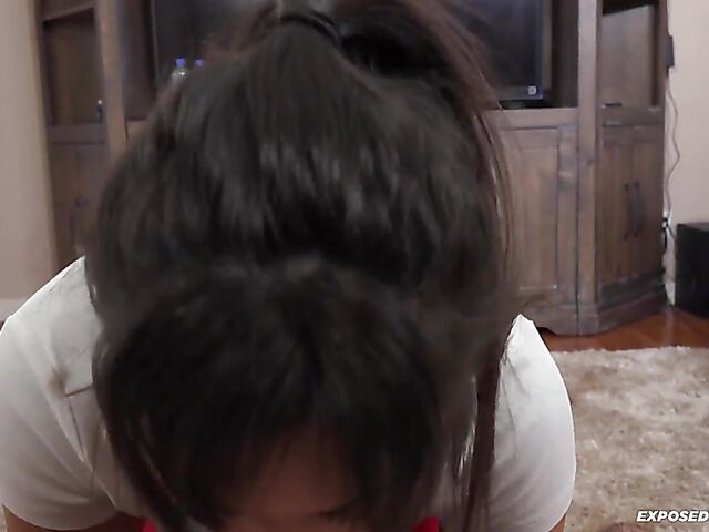 Brooklyn Gray - Flexible cheerleader POV fucked at home