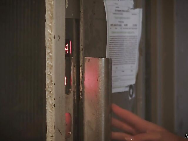 Lee Anne - Sensual brunette solo with her fingers in her sweet pussy