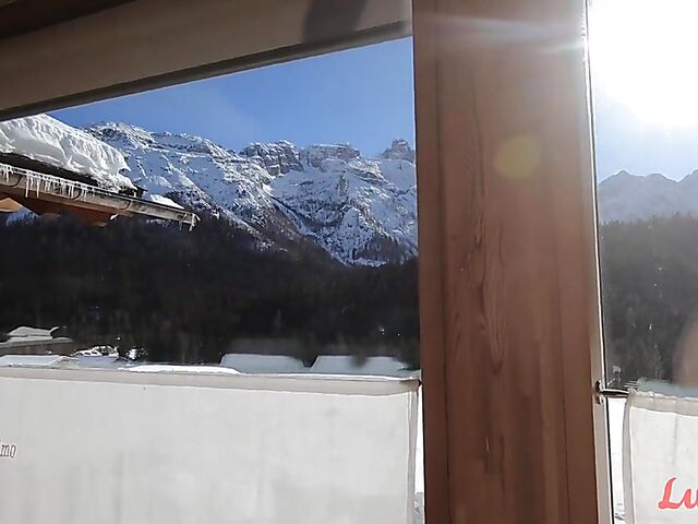 Morning pussy licking and cock riding in winter with Ulisse and Penelope