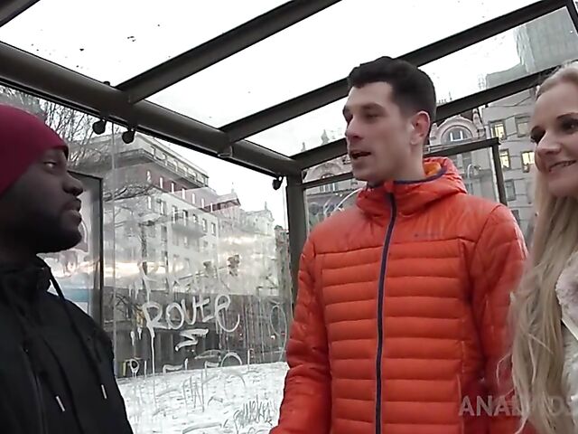 Interracial cuckold threesome with stranger's BBC in Kate Sky's asshole