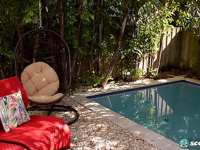 Mature dildo lover Daylynn Thomas fucks her pierced pussy with her big brown toy