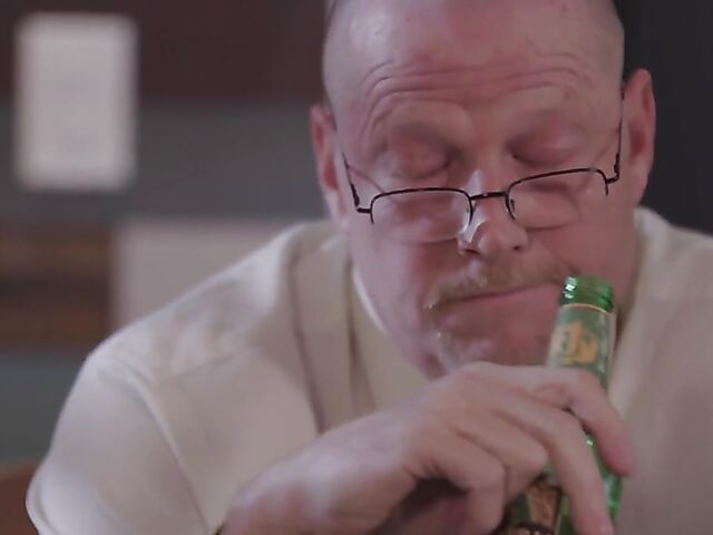 India Summer & Michael Vegas - Milf kitchen fun with a horny dude